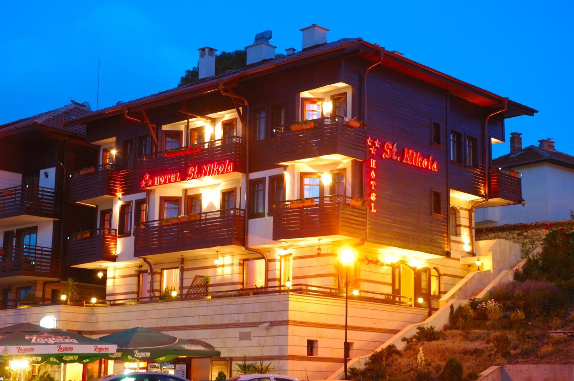 Family Hotel Saint Nikola Несебр Экстерьер фото